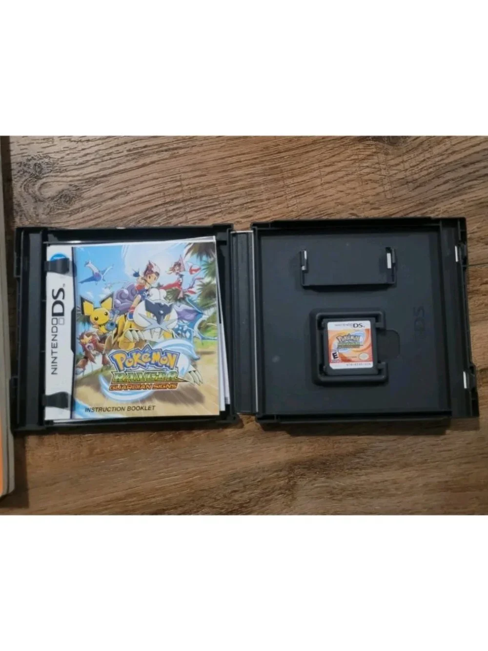 Pokemon Ranger Guardian Signs - Nintendo DS Complete. Comes With Strategy Guide!